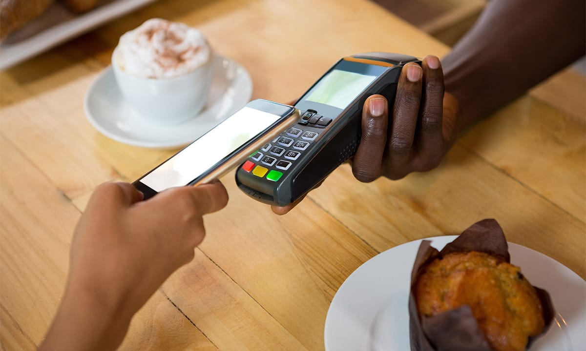 Pay-at-table mobile terminal
